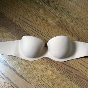 Victoria’s Secret Angels Secret Embrace strapless bra